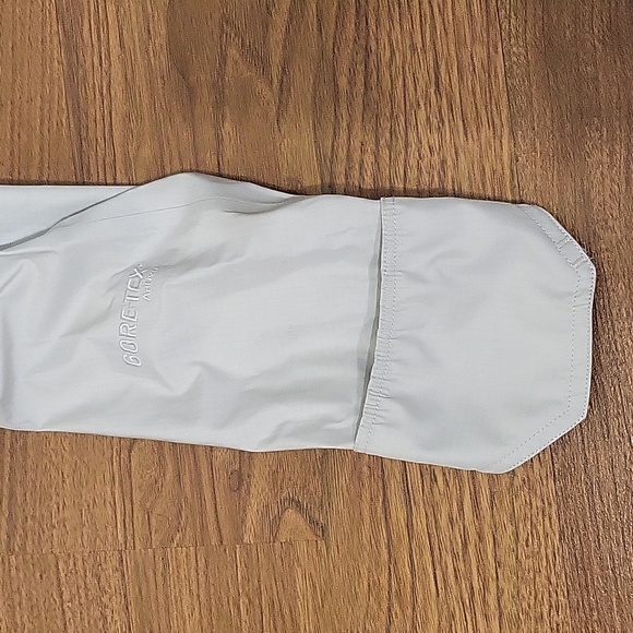 PATAGONIA GORETEX Women's Light Flyer Rain Hiking Full Zip - Picture 6 of 12